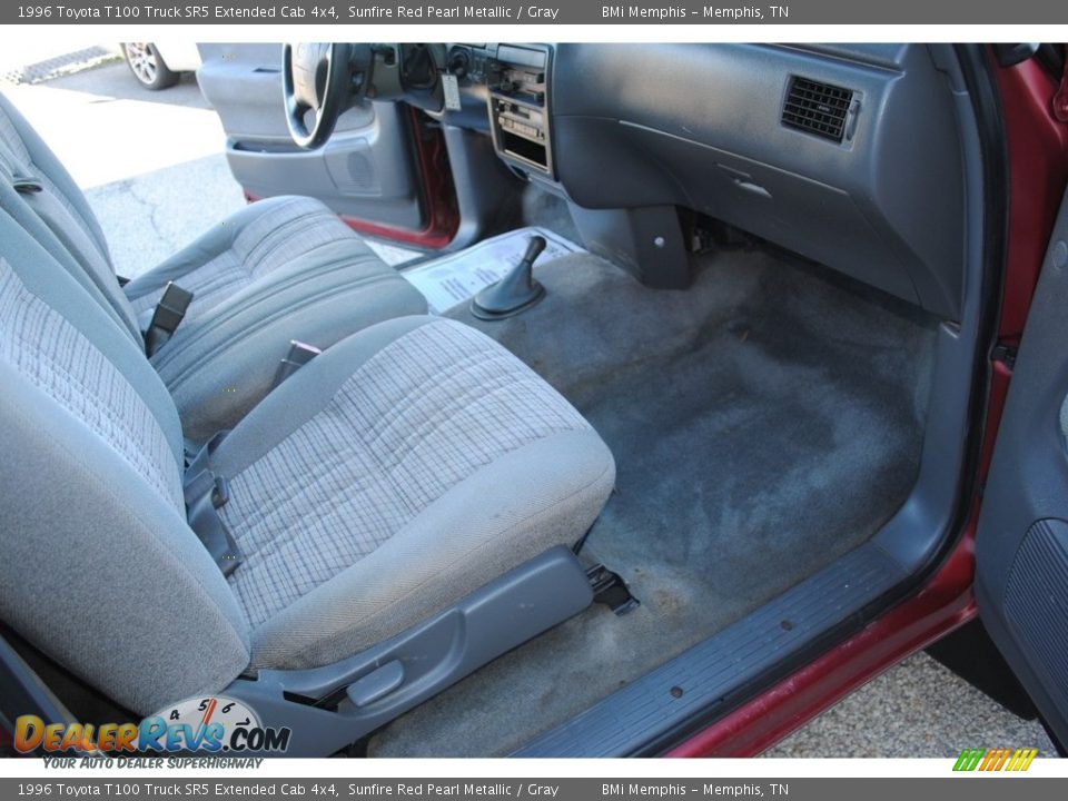 Front Seat of 1996 Toyota T100 Truck SR5 Extended Cab 4x4 Photo #17