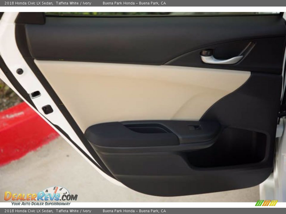 2018 Honda Civic LX Sedan Taffeta White / Ivory Photo #31
