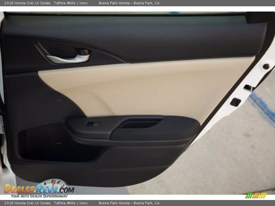 2018 Honda Civic LX Sedan Taffeta White / Ivory Photo #32