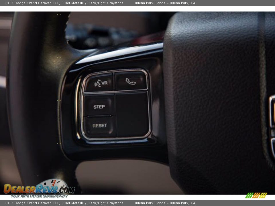 2017 Dodge Grand Caravan SXT Billet Metallic / Black/Light Graystone Photo #16