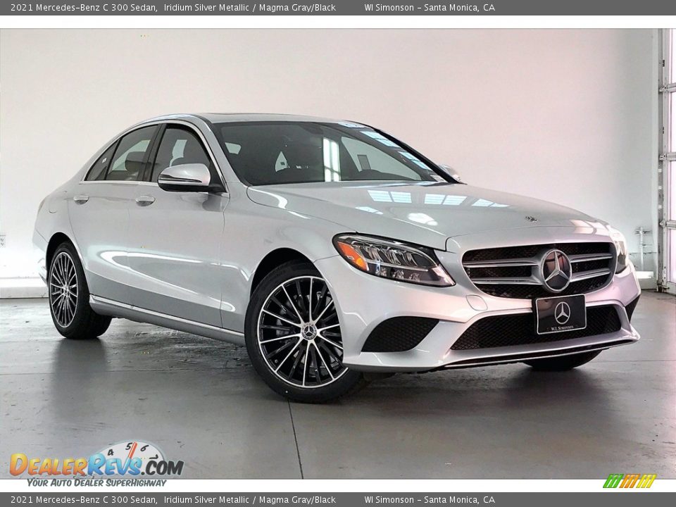 Front 3/4 View of 2021 Mercedes-Benz C 300 Sedan Photo #12