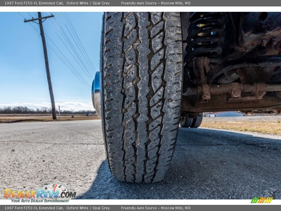 1997 Ford F350 XL Extended Cab Oxford White / Opal Grey Photo #11