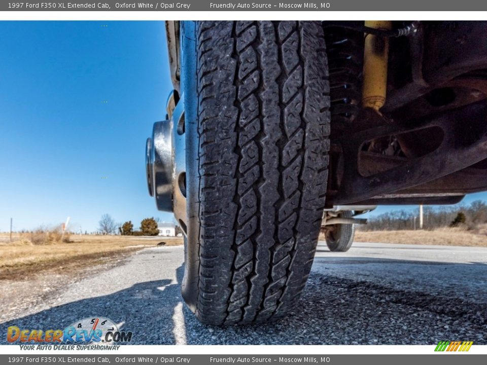 1997 Ford F350 XL Extended Cab Oxford White / Opal Grey Photo #15