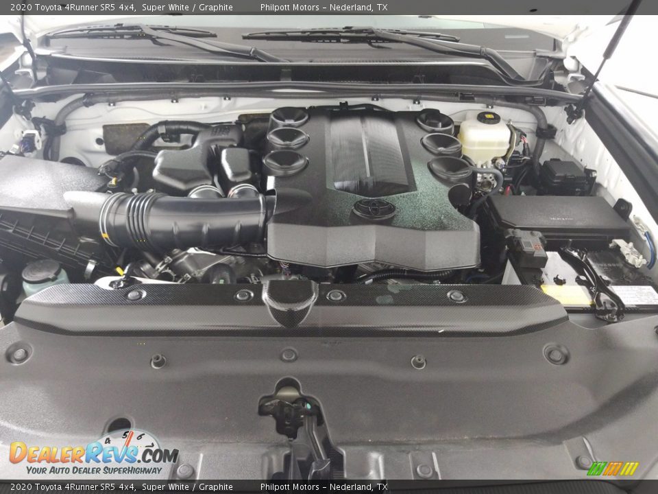 2020 Toyota 4Runner SR5 4x4 Super White / Graphite Photo #25