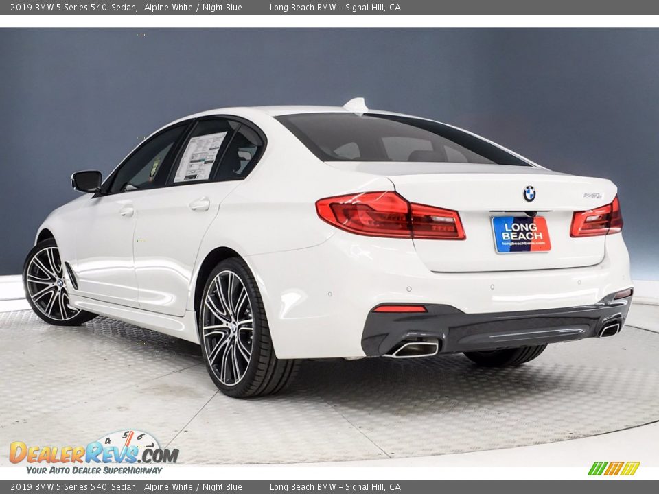 2019 BMW 5 Series 540i Sedan Alpine White / Night Blue Photo #2