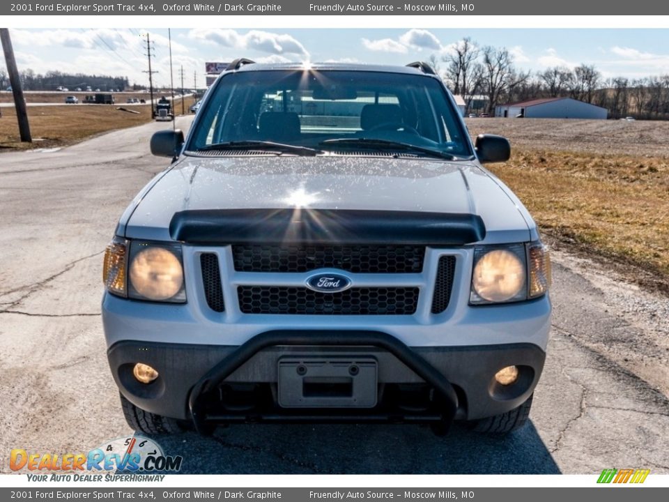 2001 Ford Explorer Sport Trac 4x4 Oxford White / Dark Graphite Photo #9