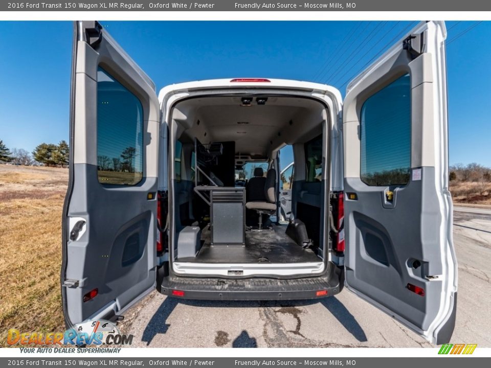 2016 Ford Transit 150 Wagon XL MR Regular Oxford White / Pewter Photo #21