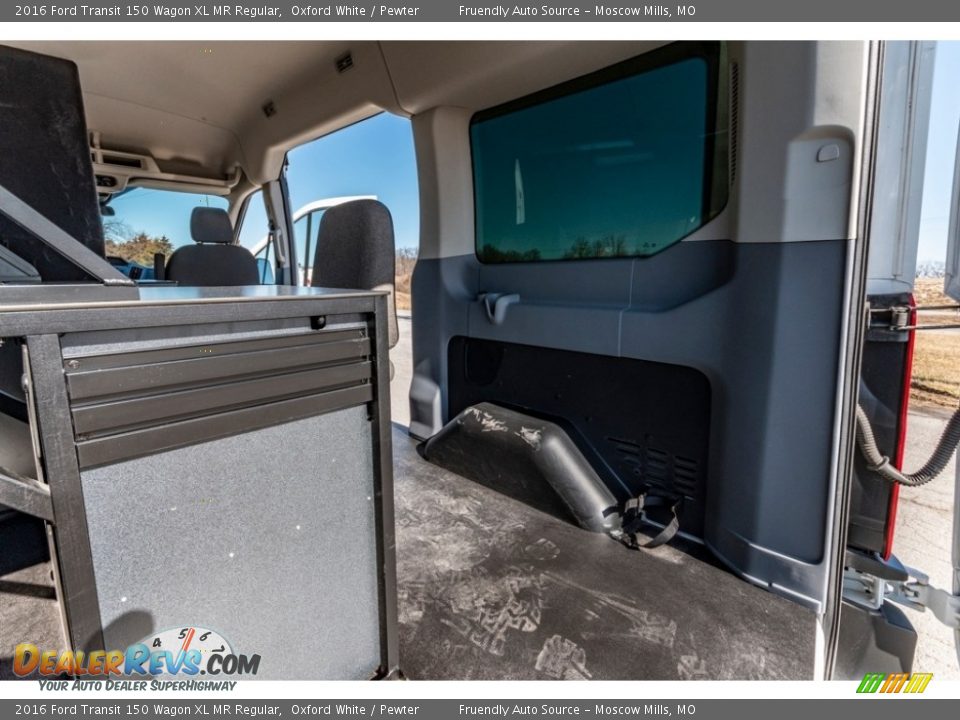 2016 Ford Transit 150 Wagon XL MR Regular Oxford White / Pewter Photo #24