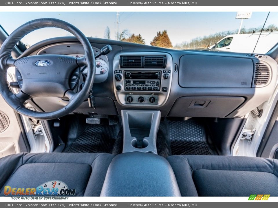 2001 Ford Explorer Sport Trac 4x4 Oxford White / Dark Graphite Photo #33