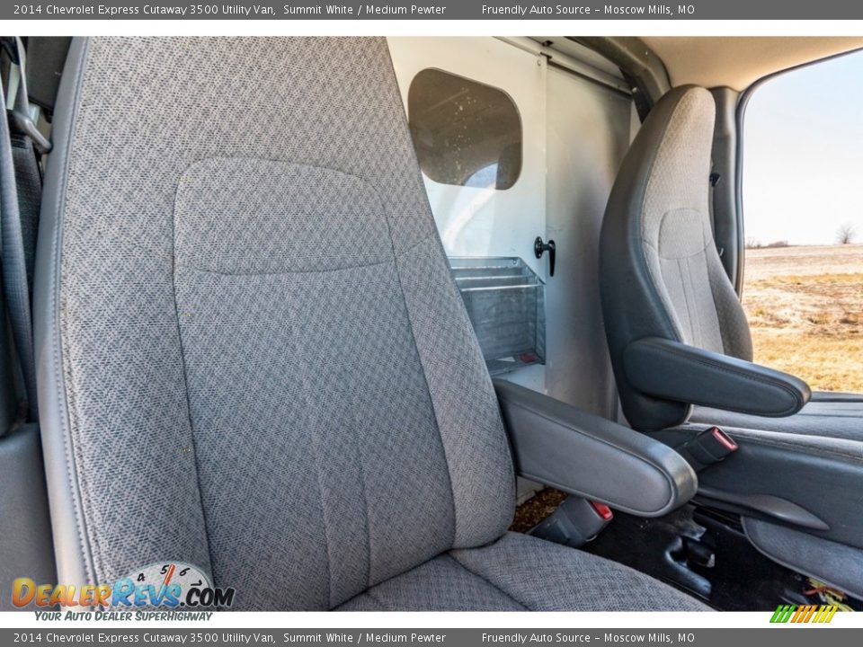 2014 Chevrolet Express Cutaway 3500 Utility Van Summit White / Medium Pewter Photo #36