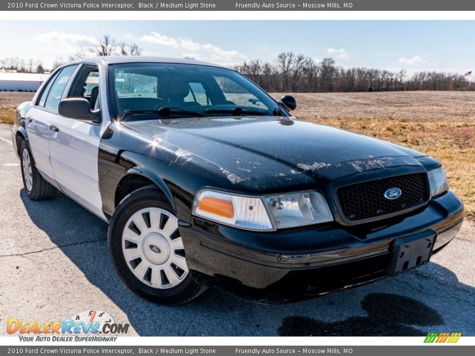 Front 3/4 View of 2010 Ford Crown Victoria Police Interceptor Photo #1