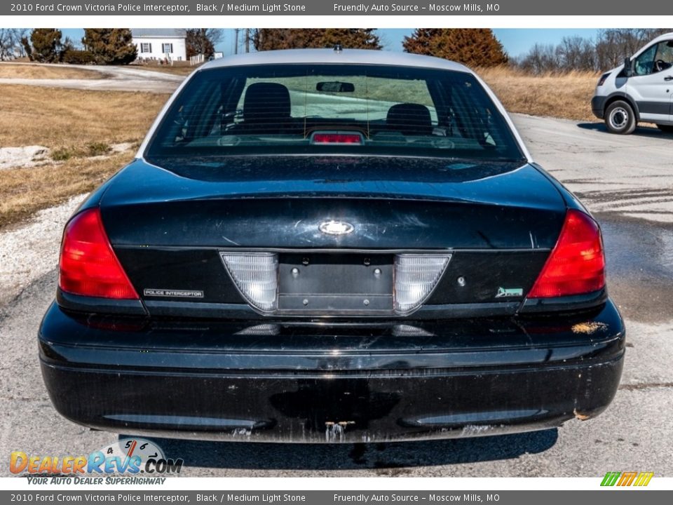 2010 Ford Crown Victoria Police Interceptor Black / Medium Light Stone Photo #5