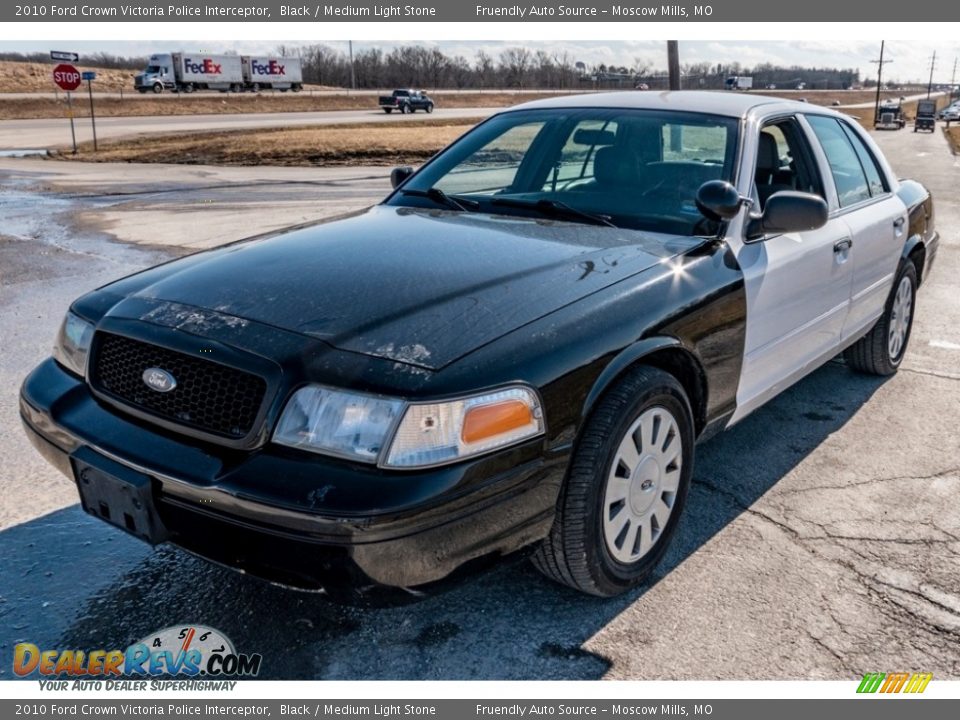 2010 Ford Crown Victoria Police Interceptor Black / Medium Light Stone Photo #8