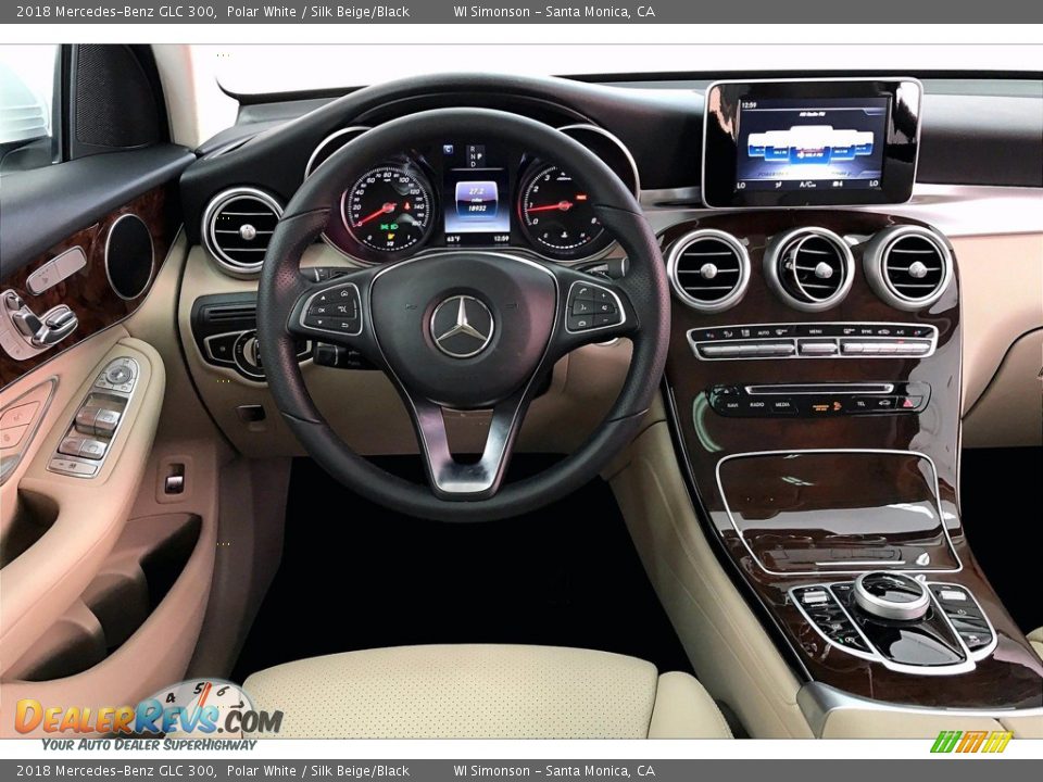 2018 Mercedes-Benz GLC 300 Polar White / Silk Beige/Black Photo #4