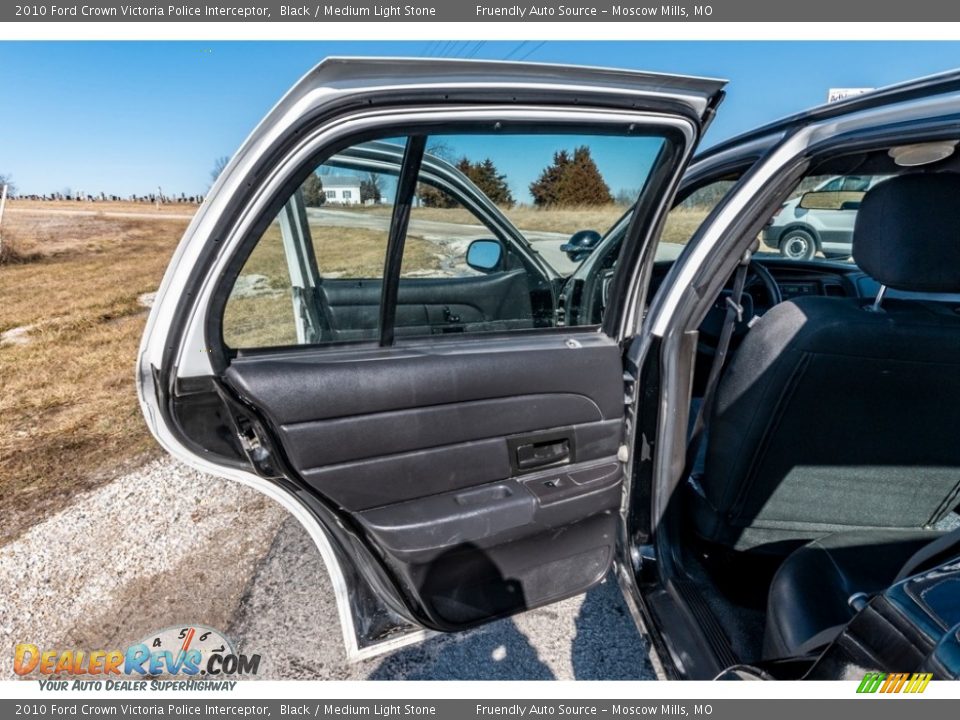 Door Panel of 2010 Ford Crown Victoria Police Interceptor Photo #21