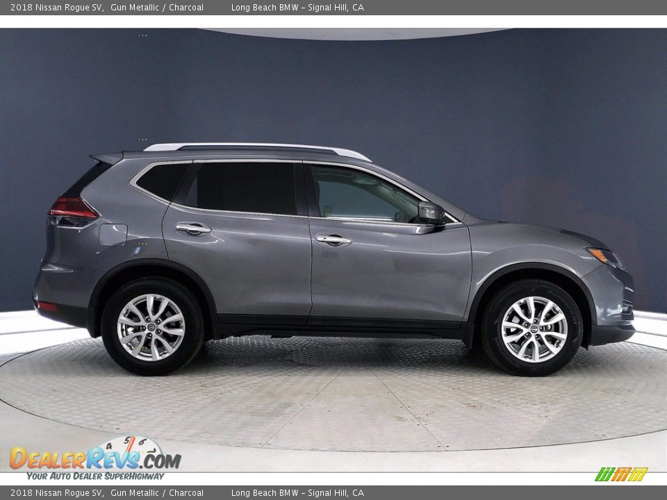 2018 Nissan Rogue SV Gun Metallic / Charcoal Photo #14