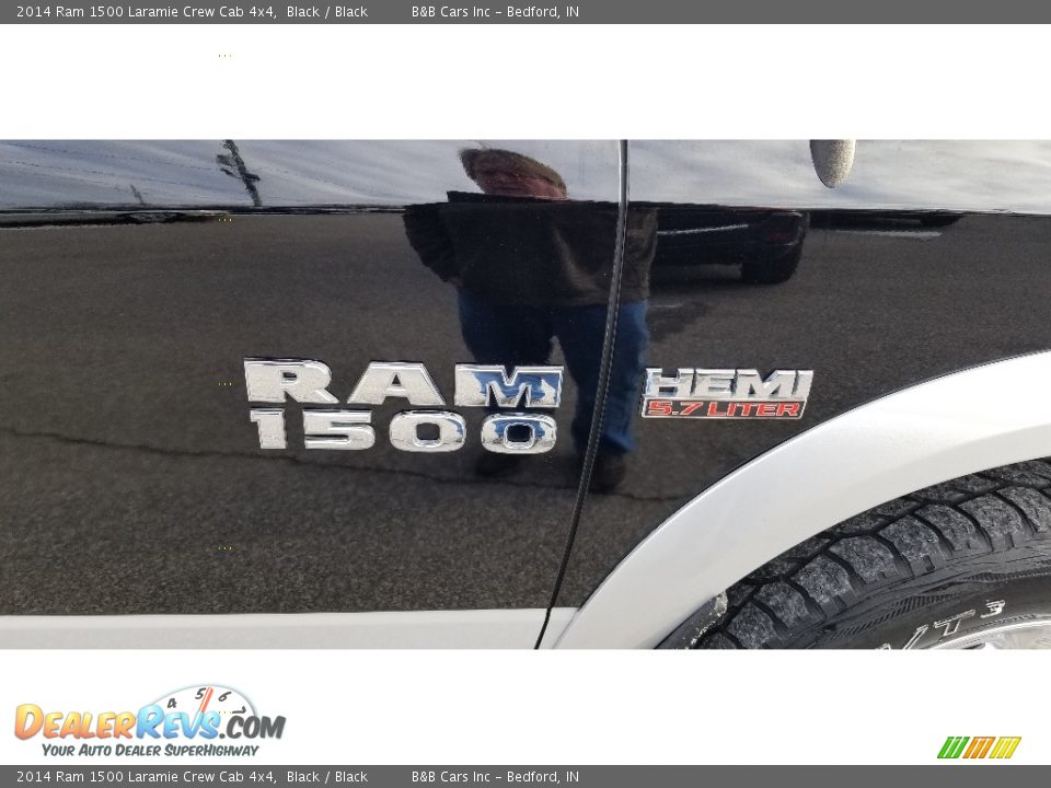 2014 Ram 1500 Laramie Crew Cab 4x4 Black / Black Photo #11