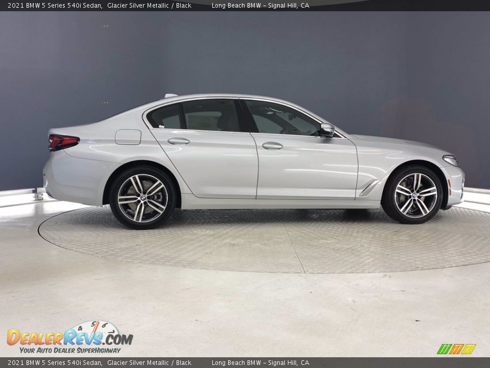 2021 BMW 5 Series 540i Sedan Glacier Silver Metallic / Black Photo #10