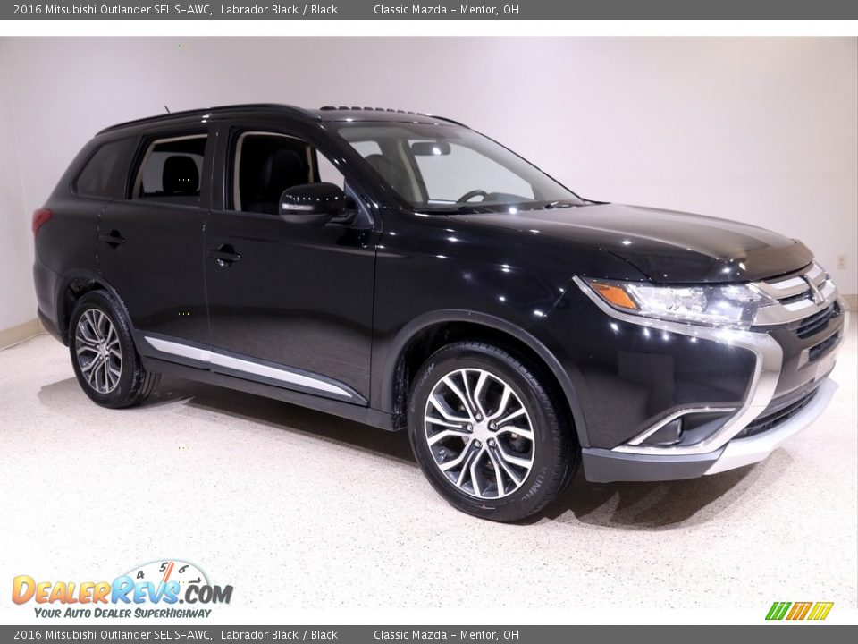 Labrador Black 2016 Mitsubishi Outlander SEL S-AWC Photo #1