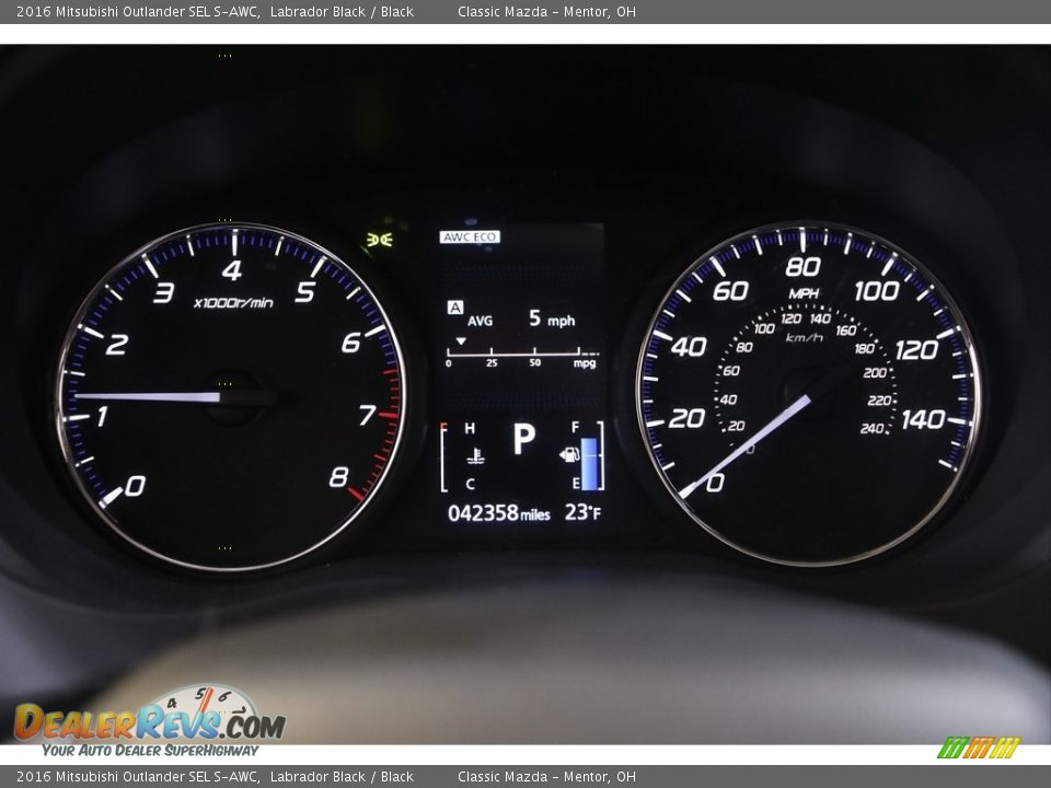 2016 Mitsubishi Outlander SEL S-AWC Gauges Photo #8