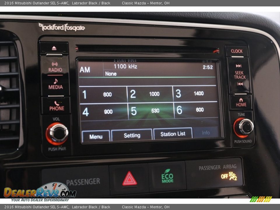 Audio System of 2016 Mitsubishi Outlander SEL S-AWC Photo #10