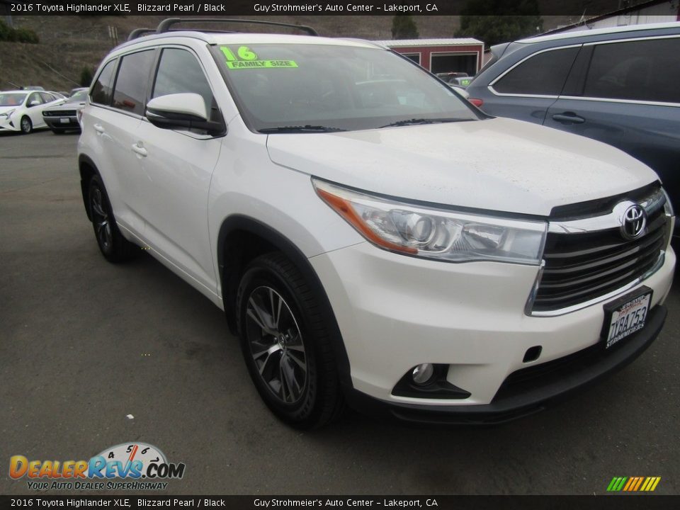 2016 Toyota Highlander XLE Blizzard Pearl / Black Photo #1