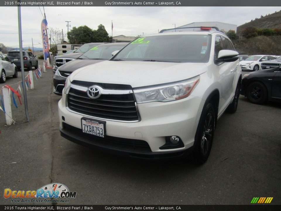 2016 Toyota Highlander XLE Blizzard Pearl / Black Photo #2