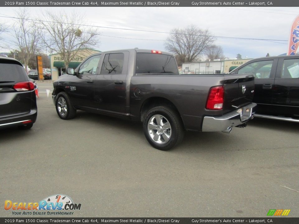 2019 Ram 1500 Classic Tradesman Crew Cab 4x4 Maximum Steel Metallic / Black/Diesel Gray Photo #3