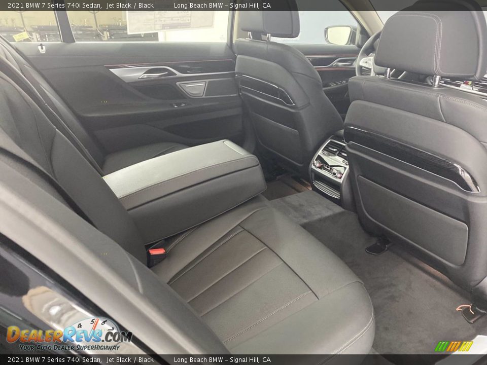 2021 BMW 7 Series 740i Sedan Jet Black / Black Photo #24