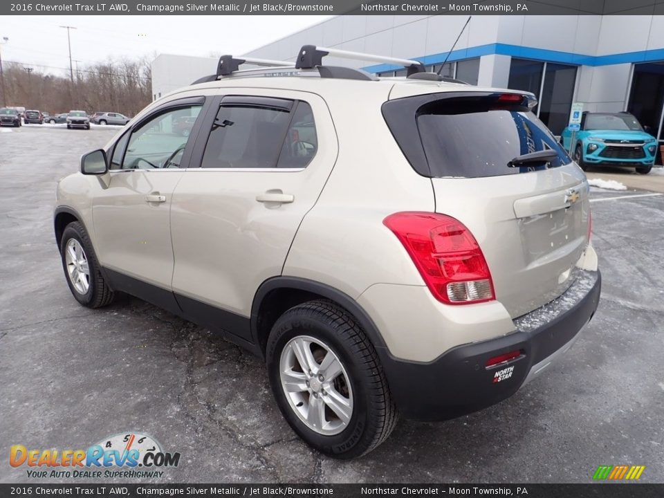 2016 Chevrolet Trax LT AWD Champagne Silver Metallic / Jet Black/Brownstone Photo #4