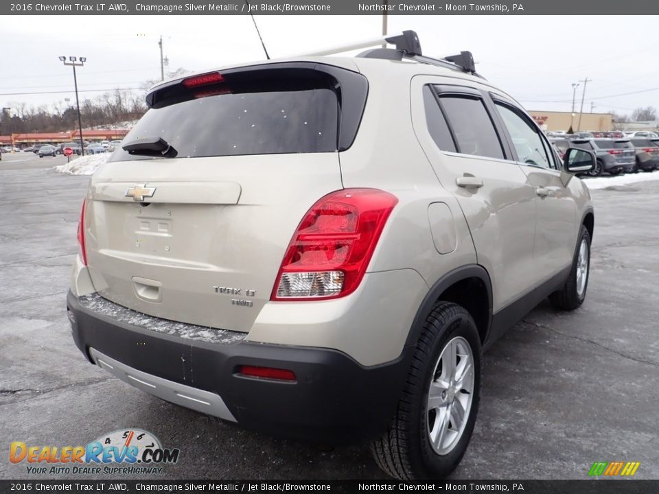 2016 Chevrolet Trax LT AWD Champagne Silver Metallic / Jet Black/Brownstone Photo #8