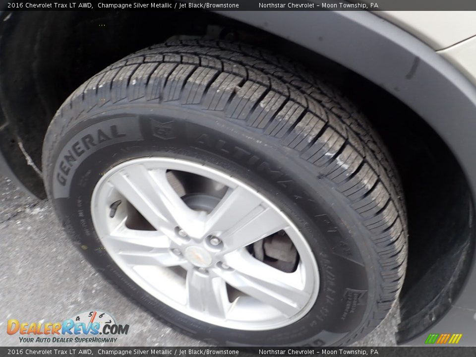 2016 Chevrolet Trax LT AWD Champagne Silver Metallic / Jet Black/Brownstone Photo #14