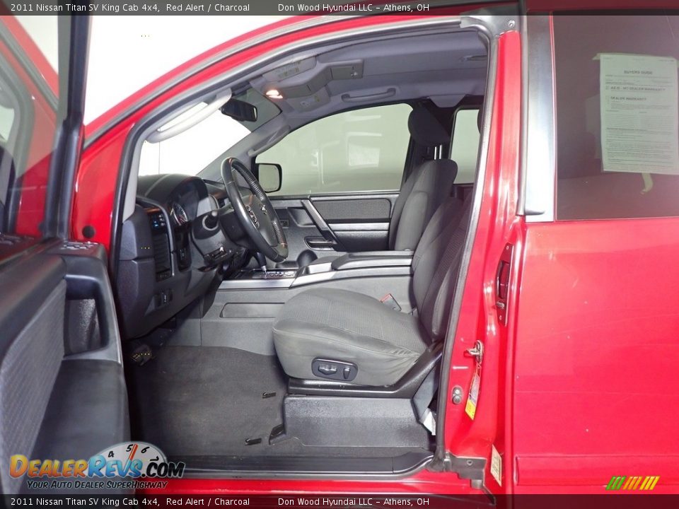 2011 Nissan Titan SV King Cab 4x4 Red Alert / Charcoal Photo #15