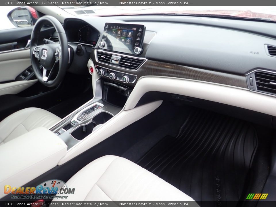 Dashboard of 2018 Honda Accord EX-L Sedan Photo #16