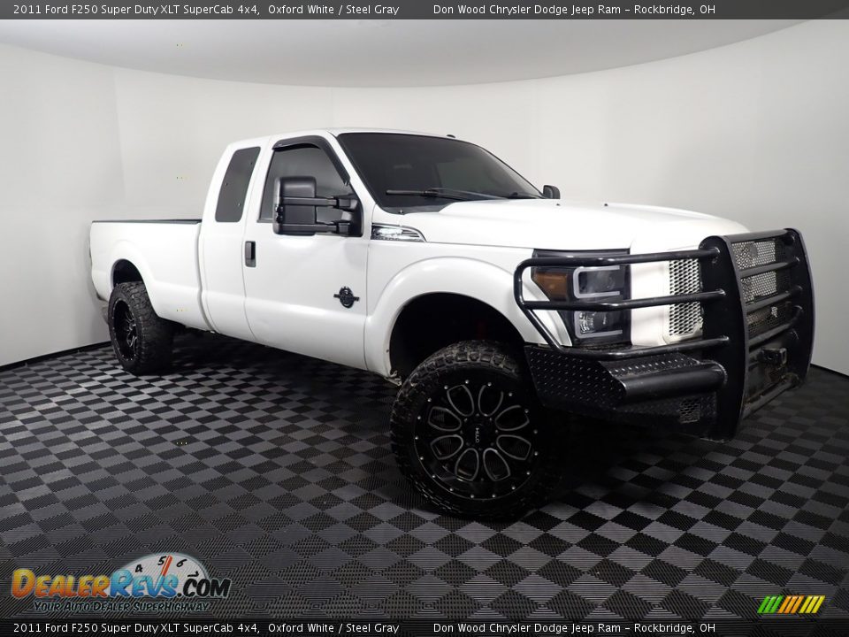 2011 Ford F250 Super Duty XLT SuperCab 4x4 Oxford White / Steel Gray Photo #2