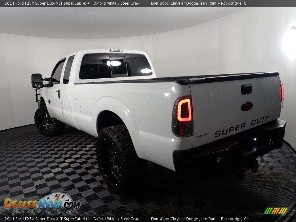 2011 Ford F250 Super Duty XLT SuperCab 4x4 Oxford White / Steel Gray Photo #10