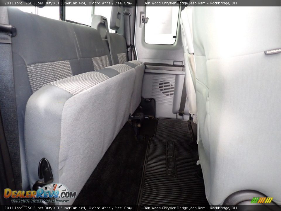2011 Ford F250 Super Duty XLT SuperCab 4x4 Oxford White / Steel Gray Photo #30