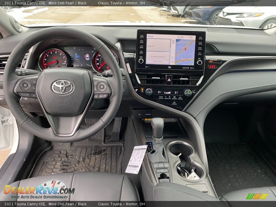 2021 Toyota Camry XSE Wind Chill Pearl / Black Photo #4