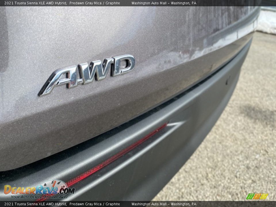 2021 Toyota Sienna XLE AWD Hybrid Predawn Gray Mica / Graphite Photo #26