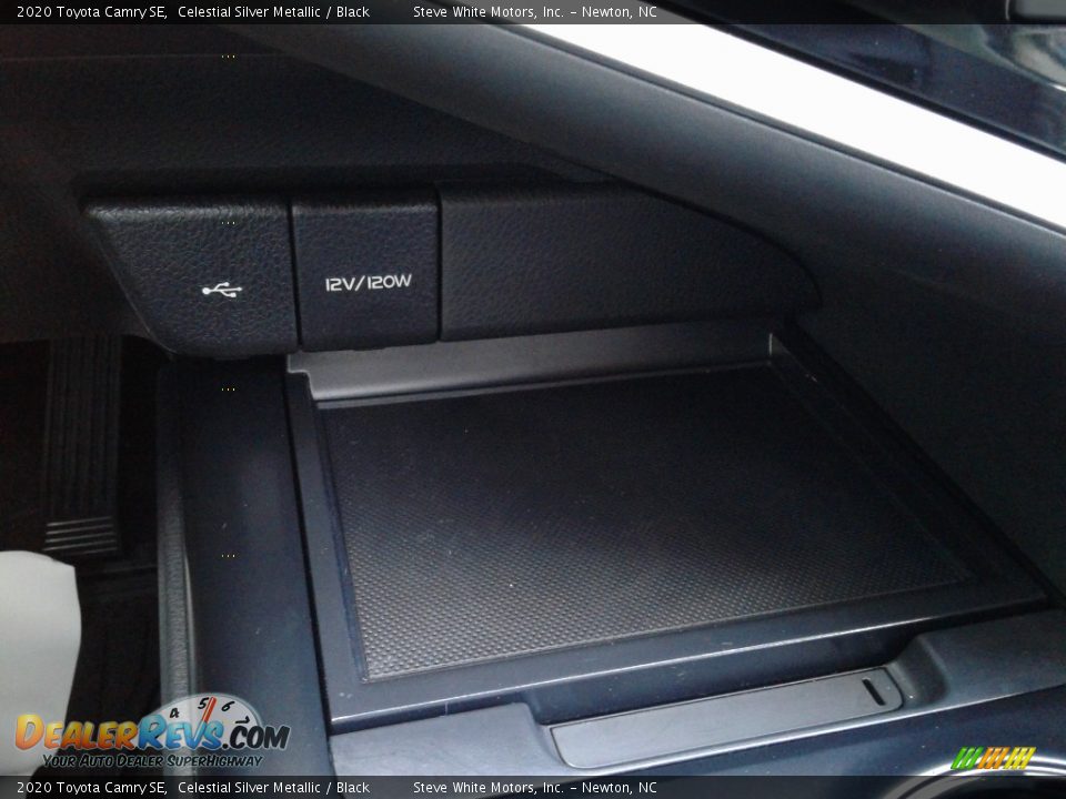 2020 Toyota Camry SE Celestial Silver Metallic / Black Photo #23
