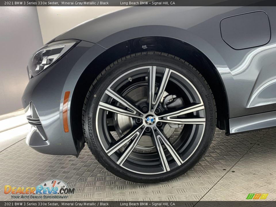 2021 BMW 3 Series 330e Sedan Wheel Photo #11