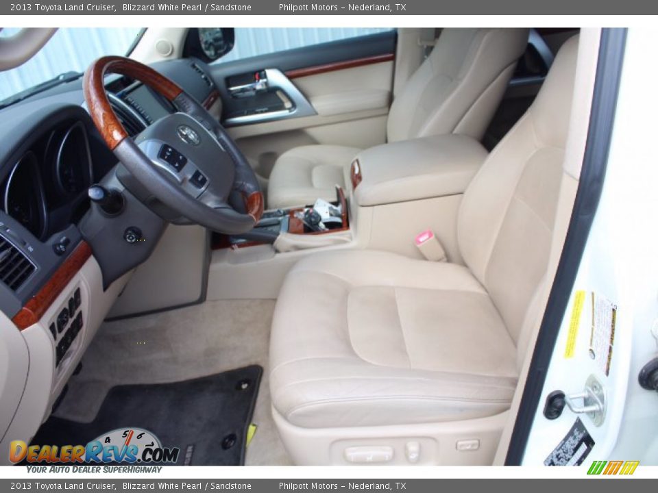 2013 Toyota Land Cruiser Blizzard White Pearl / Sandstone Photo #11