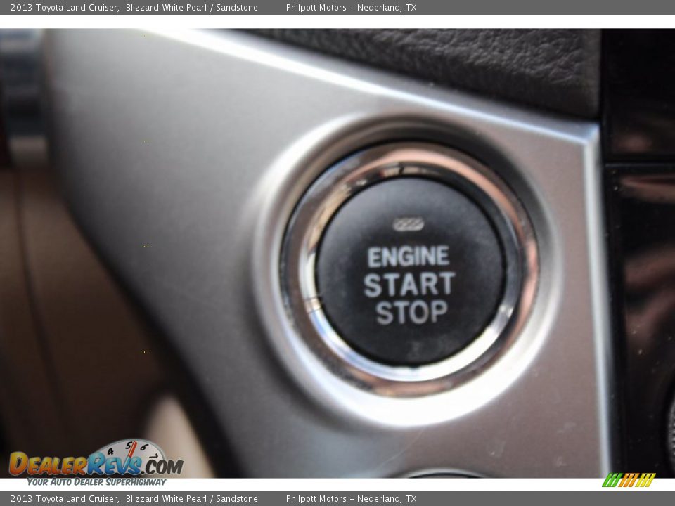 2013 Toyota Land Cruiser Blizzard White Pearl / Sandstone Photo #18