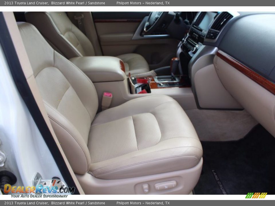2013 Toyota Land Cruiser Blizzard White Pearl / Sandstone Photo #29