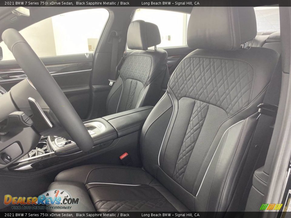 Front Seat of 2021 BMW 7 Series 750i xDrive Sedan Photo #16