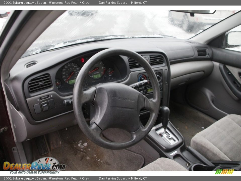 2001 Subaru Legacy L Sedan Winestone Red Pearl / Gray Photo #10