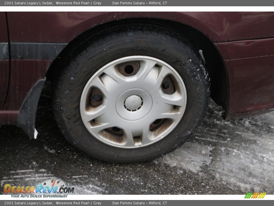 2001 Subaru Legacy L Sedan Winestone Red Pearl / Gray Photo #18