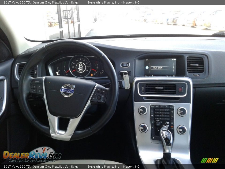 Dashboard of 2017 Volvo S60 T5 Photo #19