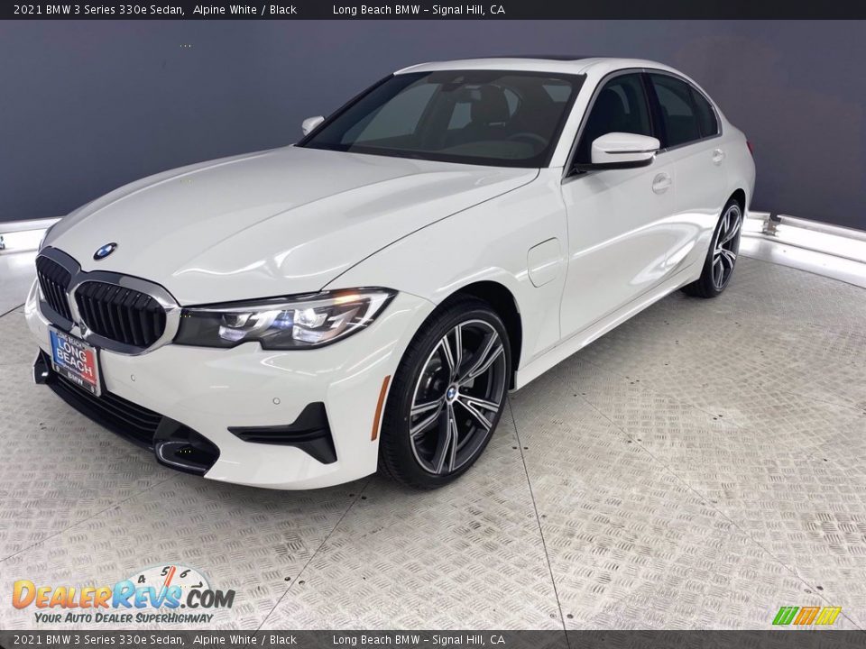 2021 BMW 3 Series 330e Sedan Alpine White / Black Photo #17