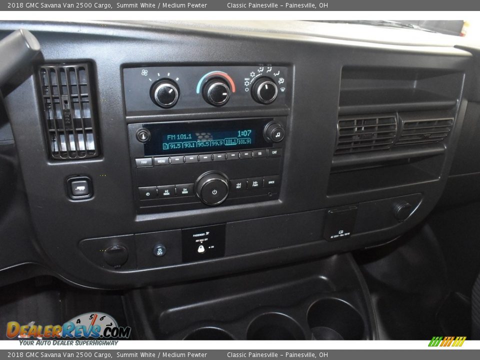 Dashboard of 2018 GMC Savana Van 2500 Cargo Photo #12